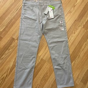Levi’s 502 taper fit